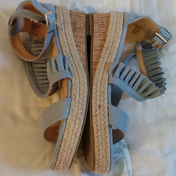 Shoes - Chase + Chloe Wedge Sandle